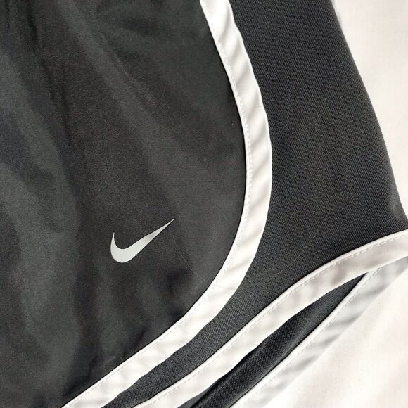 Nike Tempo Running Shorts Women S DRY Dri FIT Brief Liner Gray White Workout EUC - Picture 11 of 11